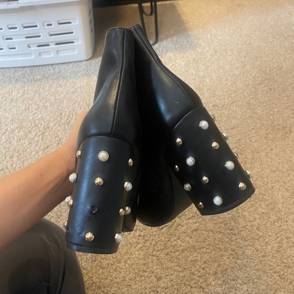 Boots - Picture 7 of 7